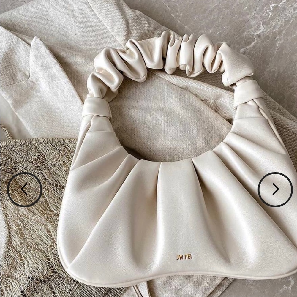 🎉🎉🎉SOLD 🎉🎉🎉 JW Pei Gabby Bag Cream